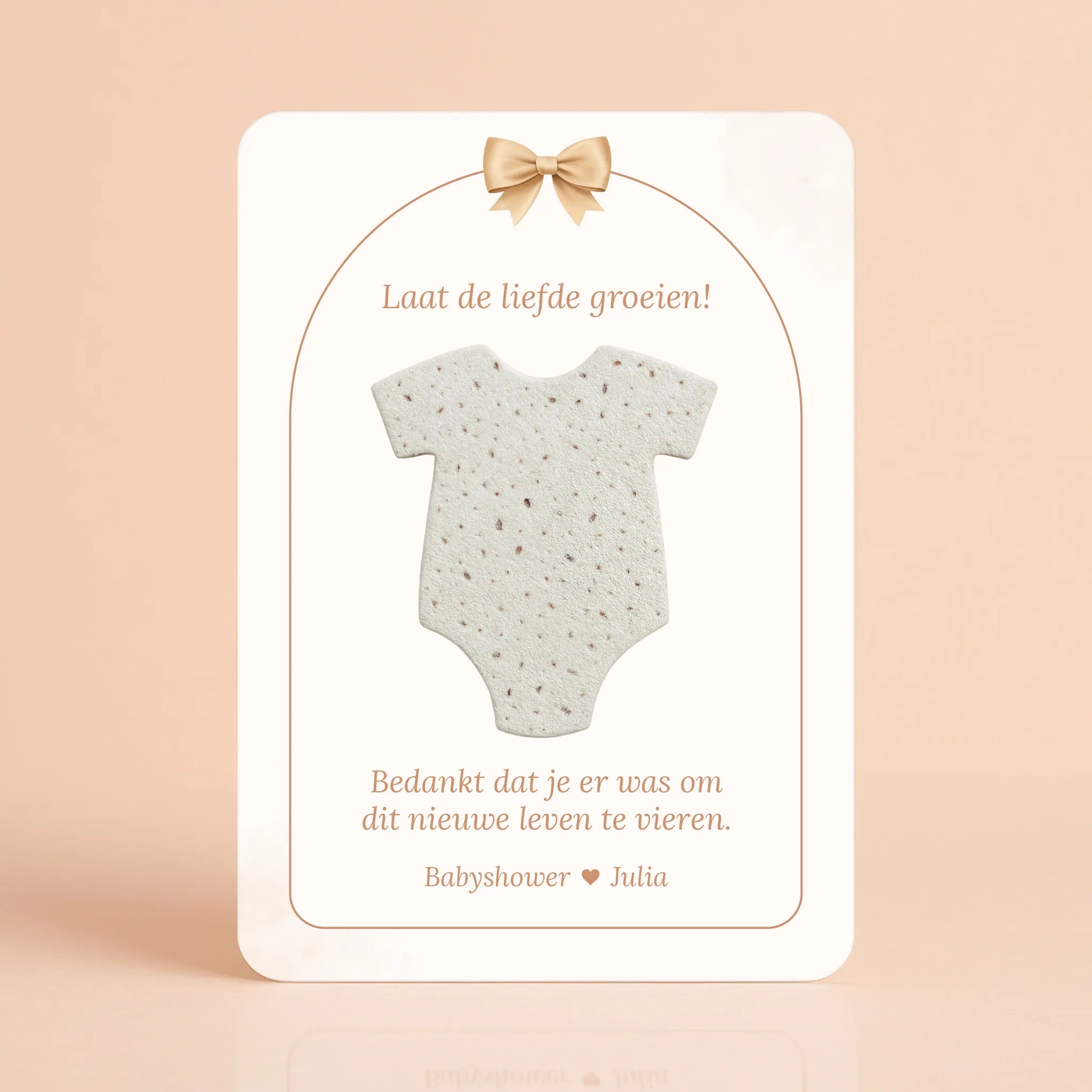 Babyshower cadeau en bedankje met zaadpapier hart Boho Strik – gepersonaliseerd kaartje met romper van zaadpapier, Studio Miron