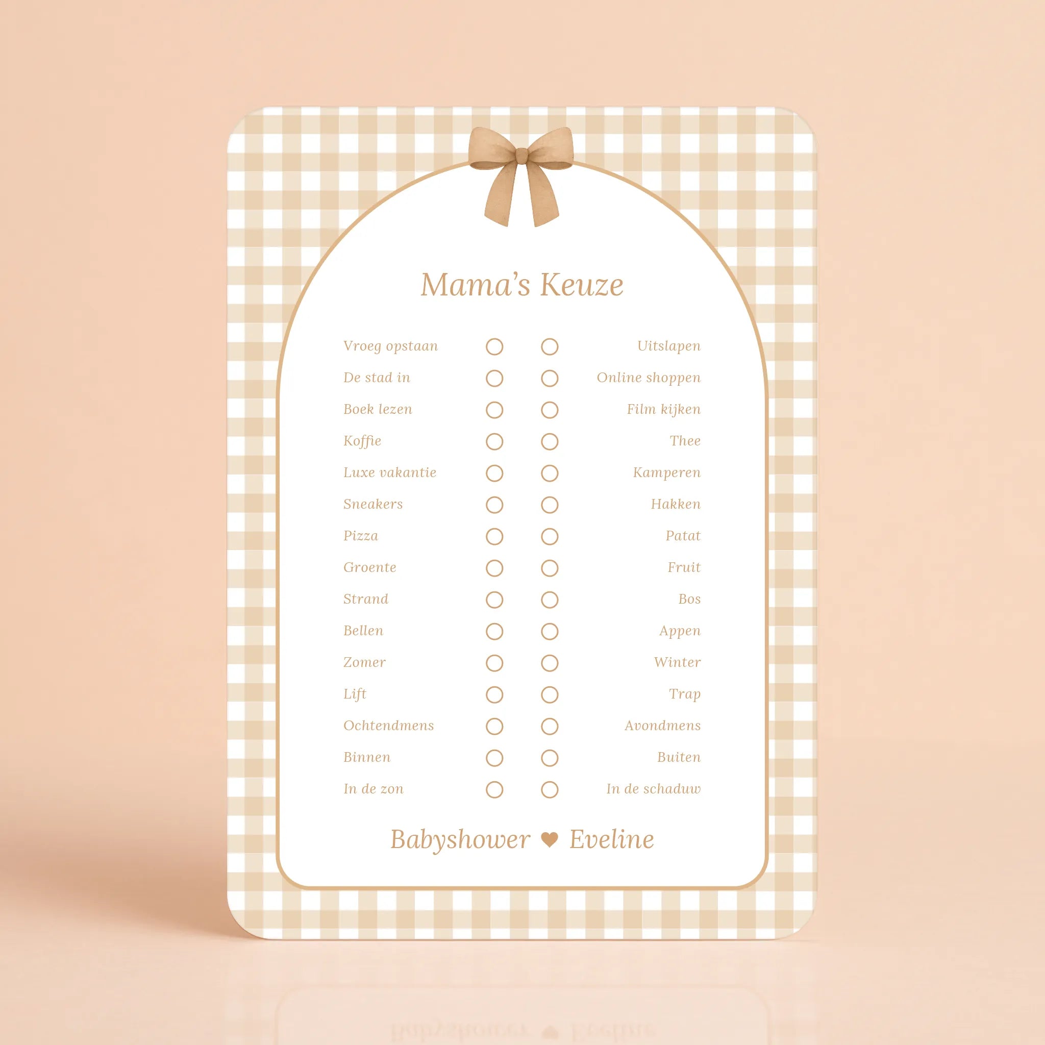 Babyshower spelkaart Mama’s Keuze in Gingham Bruin stijl, gepersonaliseerd met naam – Studio Miron